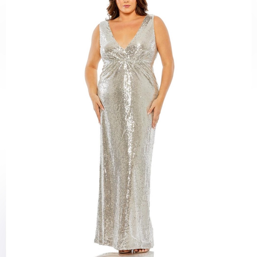 Mac Duggal Fabulouss Silver Sequin Plus Size Formal Dress New w/ Tags 18W